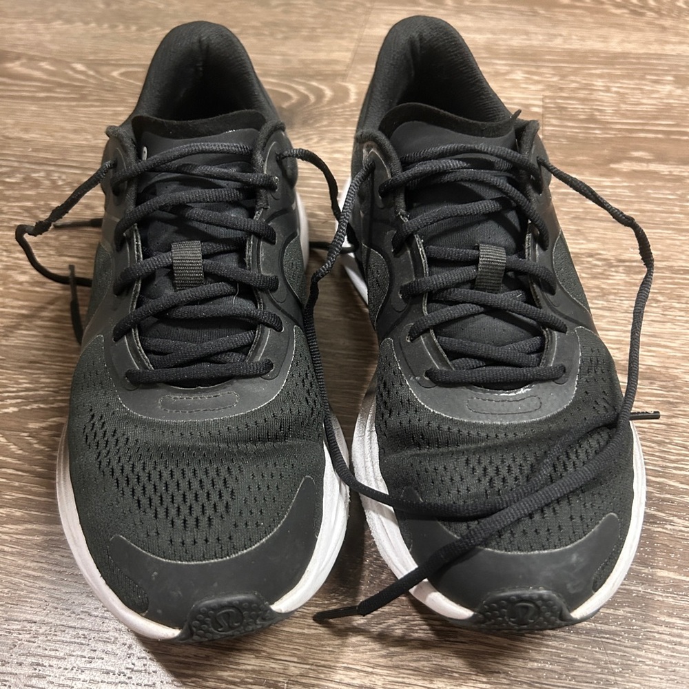 Lululemon Blissfeel Run Sneakers